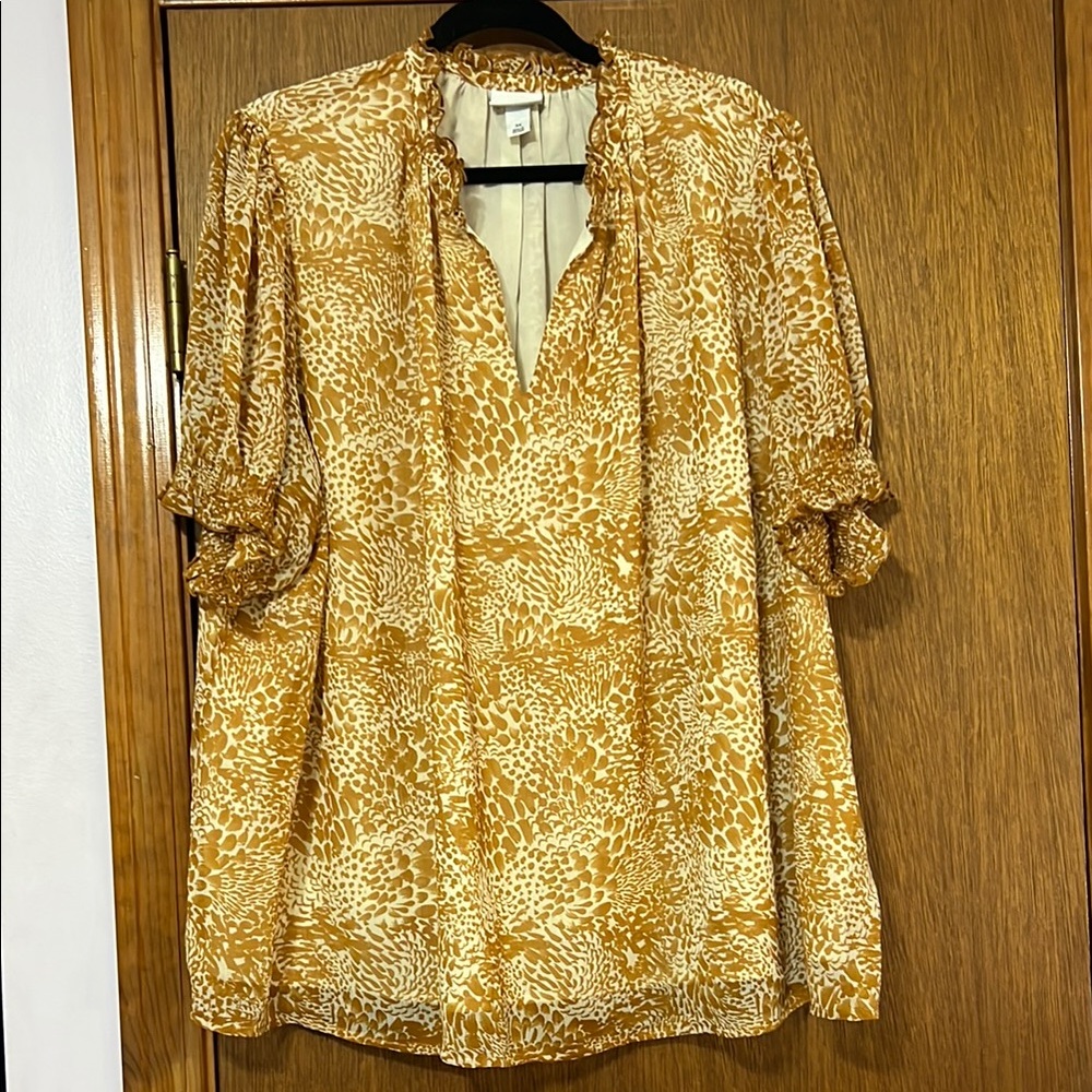 Ava & Viv Tan and Cream Ruffled Short Sleeve Blouse Size 3X